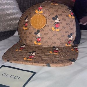 Men’s authentic Gucci hat